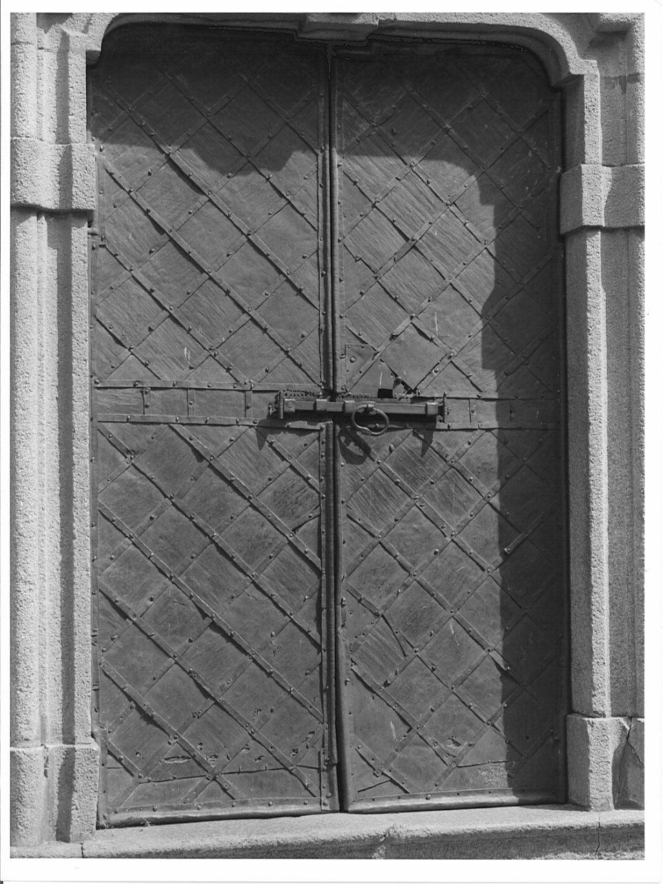 porta - a due battenti, opera isolata - ambito valtellinese (sec. XVIII)