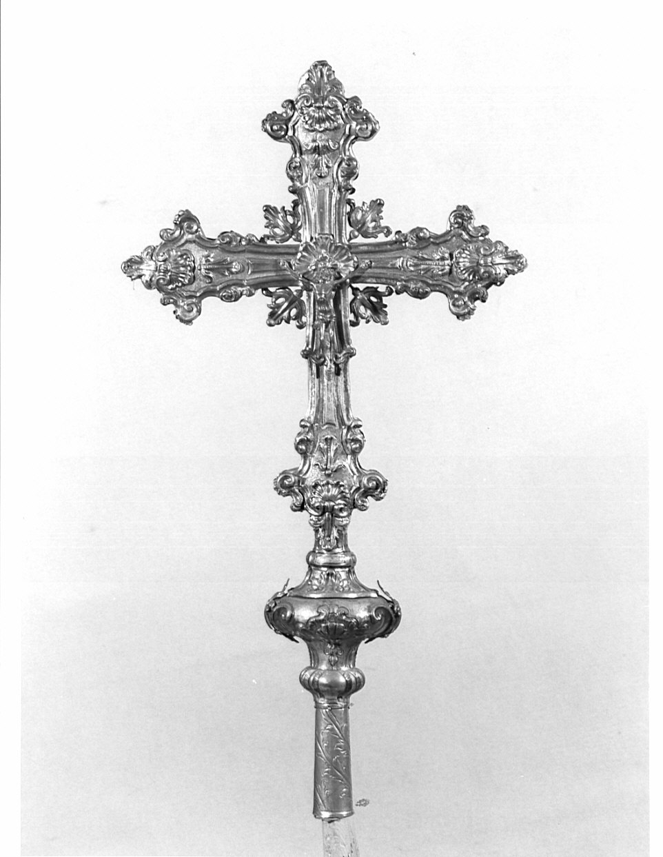 croce processionale, opera isolata - bottega lombarda (seconda metà sec. XVIII)