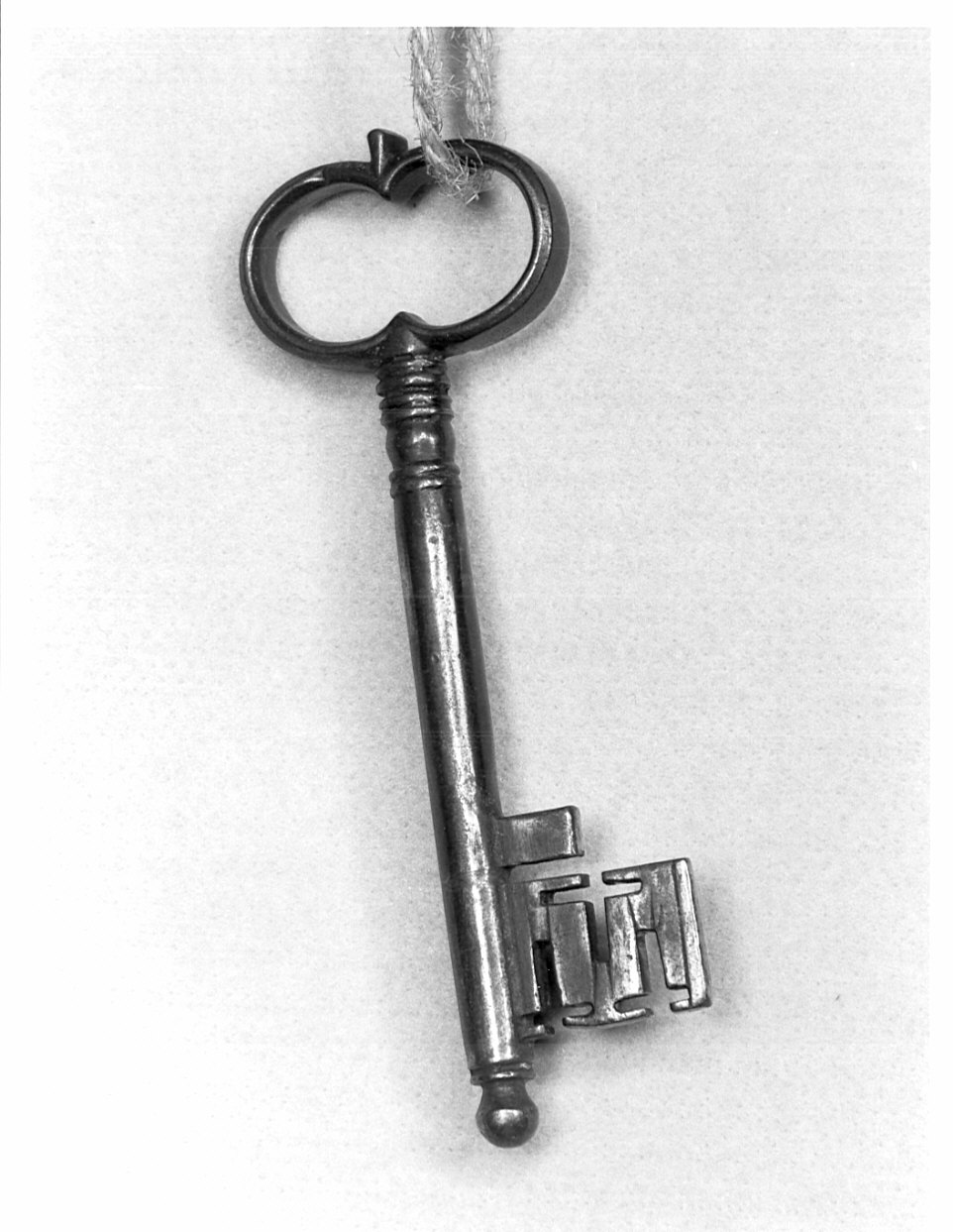 chiave, opera isolata - bottega lombarda (sec. XVIII)