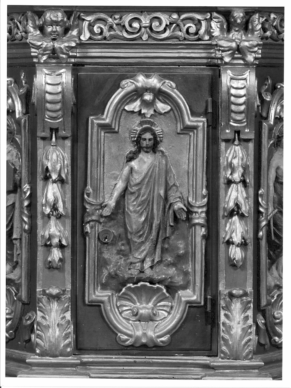 Cristo risorto (rilievo, elemento d'insieme) - bottega lombarda (sec. XVII)