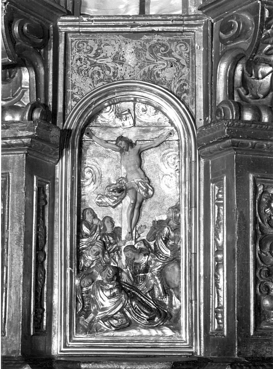 crocifissione e Santi (sportello di tabernacolo, elemento d'insieme) di Acqua Domenico (sec. XVII)