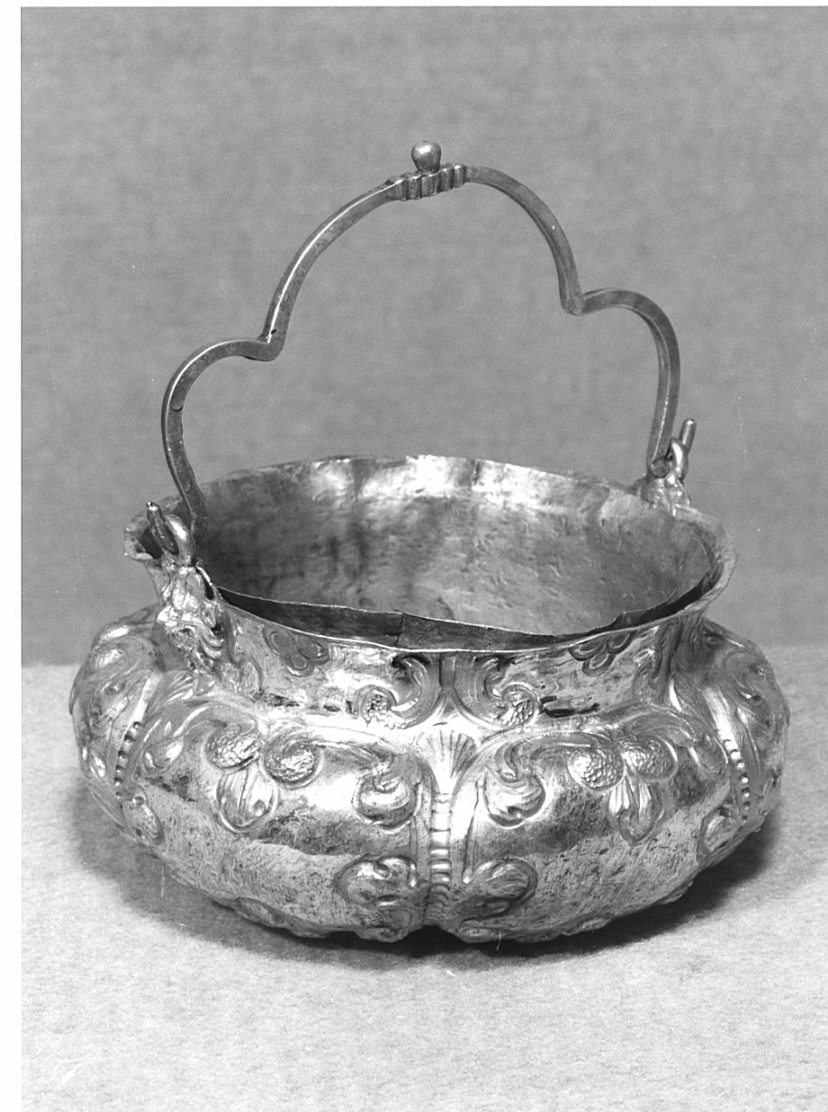 secchiello per l'acqua benedetta, opera isolata - ambito lombardo (primo quarto sec. XVIII)