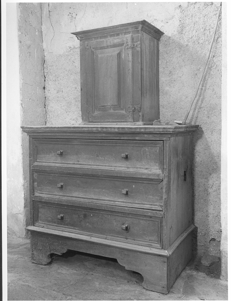 cassettone, opera isolata - ambito valtellinese (sec. XIX)