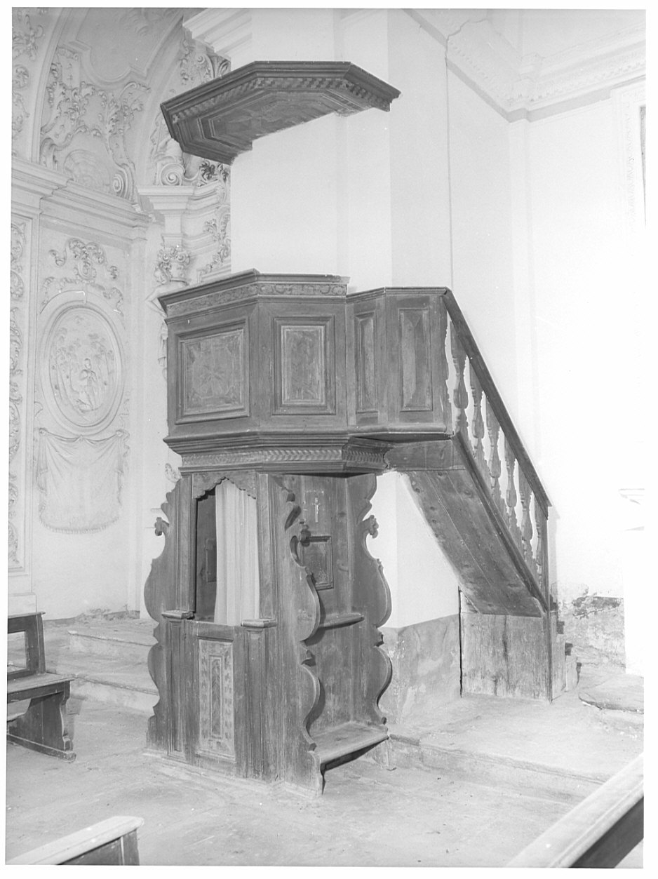 pulpito, elemento d'insieme - ambito valtellinese (seconda metà, prima metà sec. XVII, sec. XVIII)