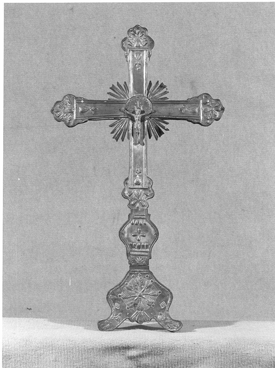 croce d'altare, opera isolata - ambito valtellinese (sec. XIX)