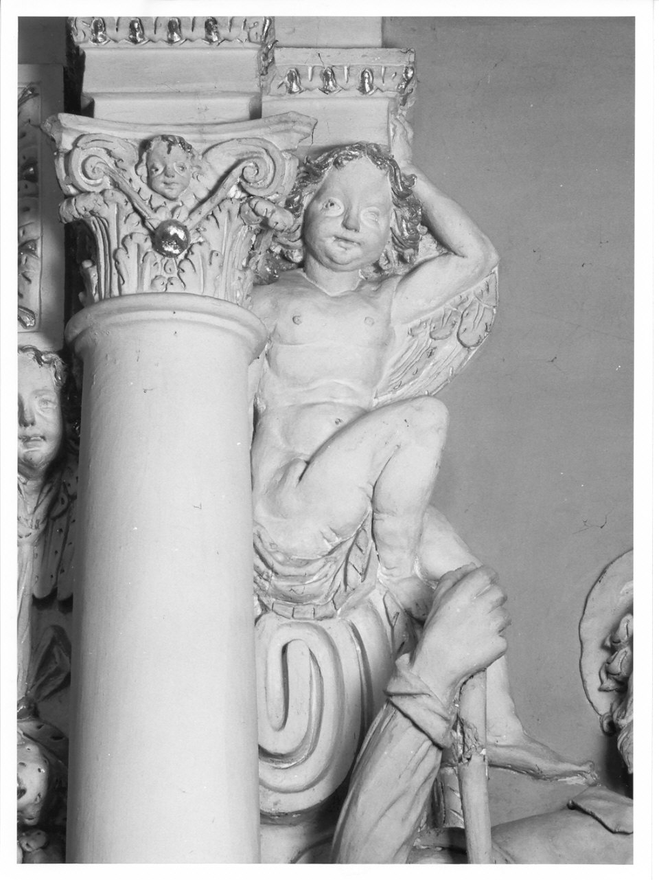 angelo (decorazione plastica, elemento d'insieme) di Casella Alessandro (cerchia) (sec. XVII)