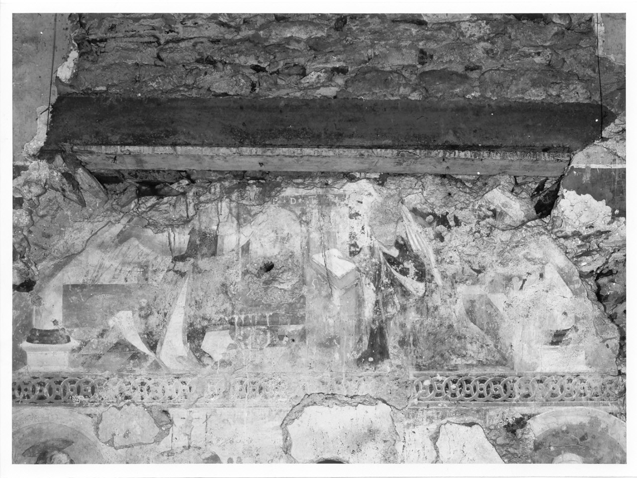 Annunciazione (dipinto, elemento d'insieme) - ambito lombardo (prima metà sec. XVI)