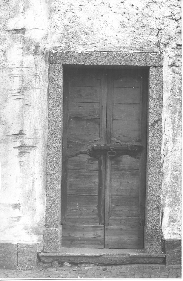 portale, opera isolata - ambito valtellinese (sec. XVII)