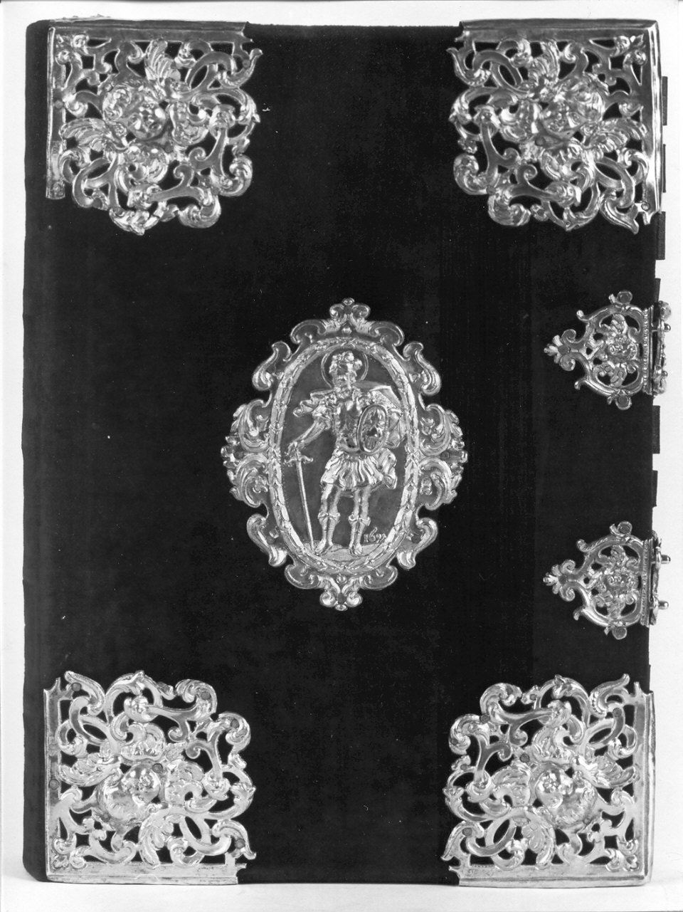 decorazione a sbalzo, insieme - bottega napoletana (sec. XVII)