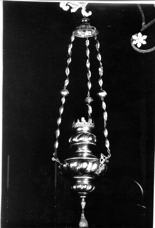 lampada pensile a vaso, coppia - bottega italiana (seconda metà sec. XVII)