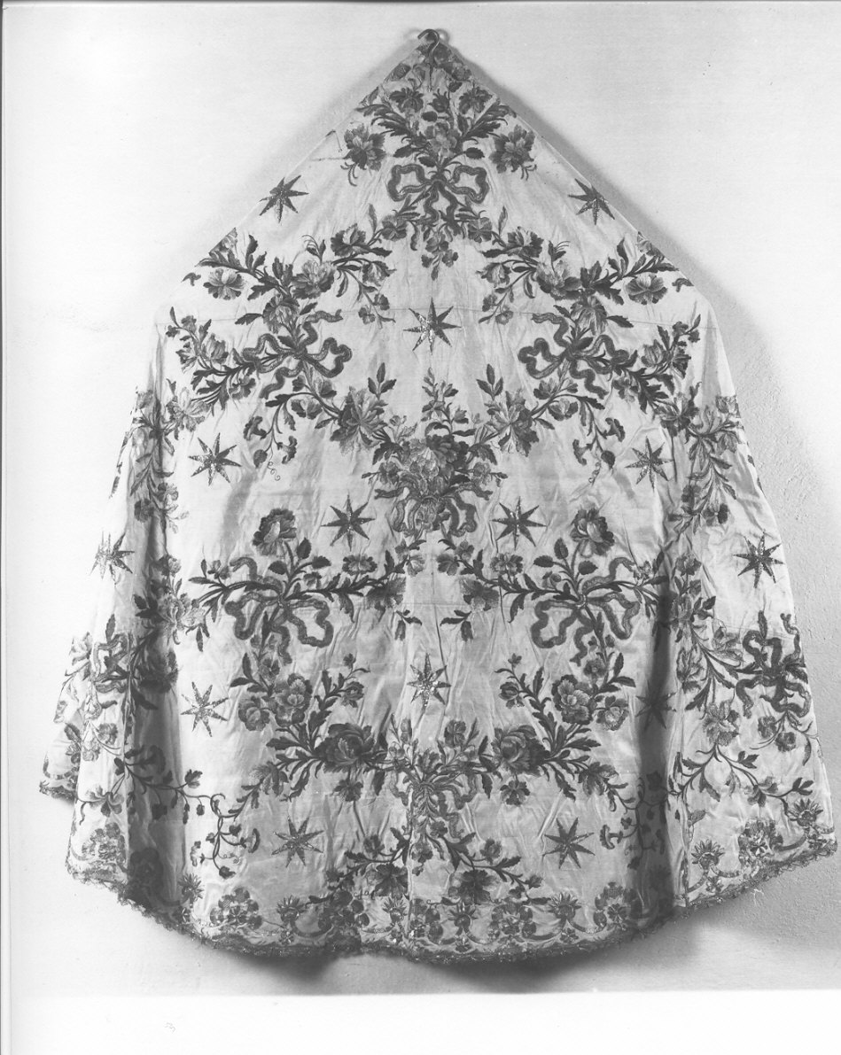 mantello, opera isolata - manifattura italiana (sec. XVIII)