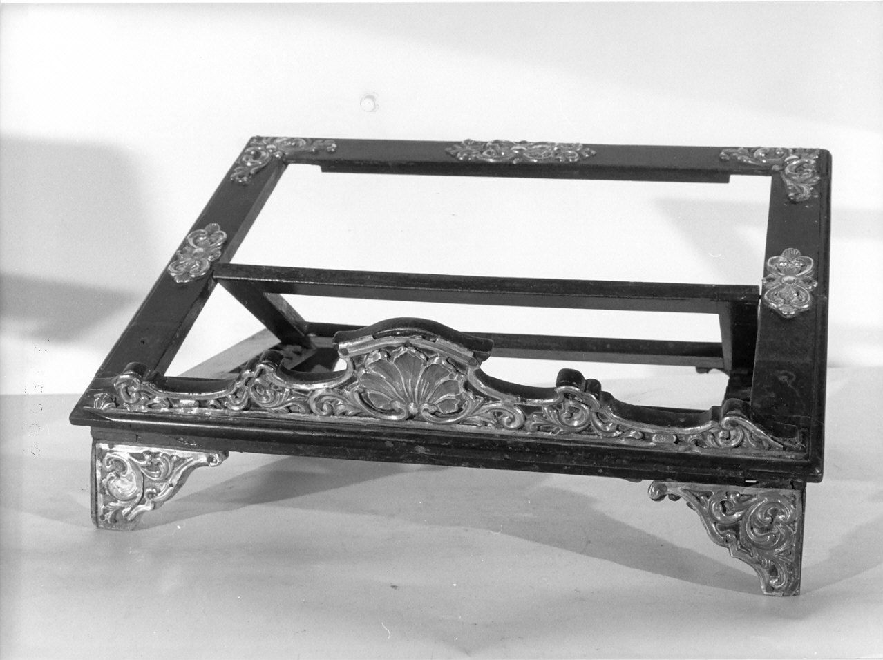 leggio d'altare, opera isolata - ambito della Val Chiavenna (sec. XVIII)