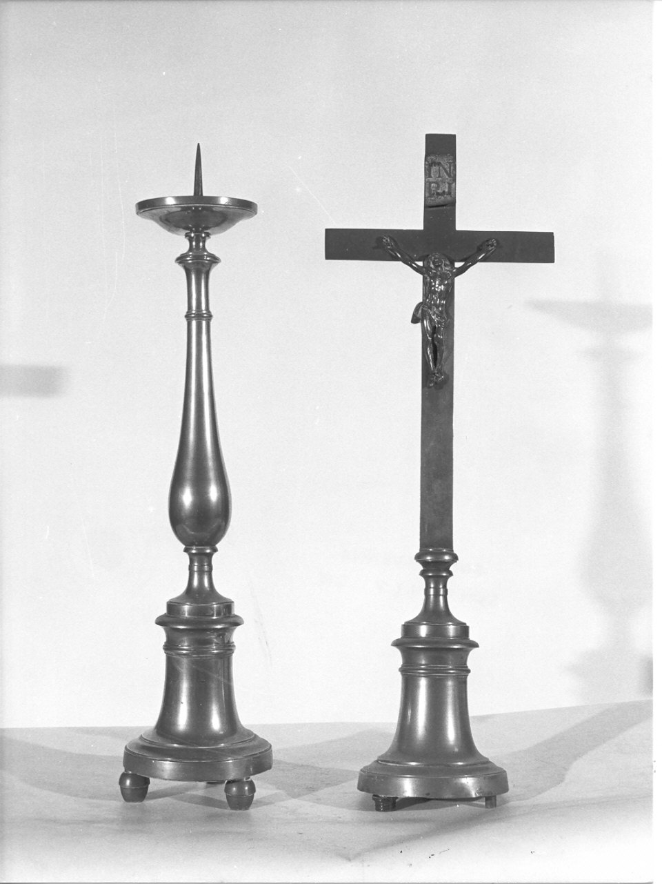 candeliere d'altare, serie - ambito lombardo (sec. XIX)