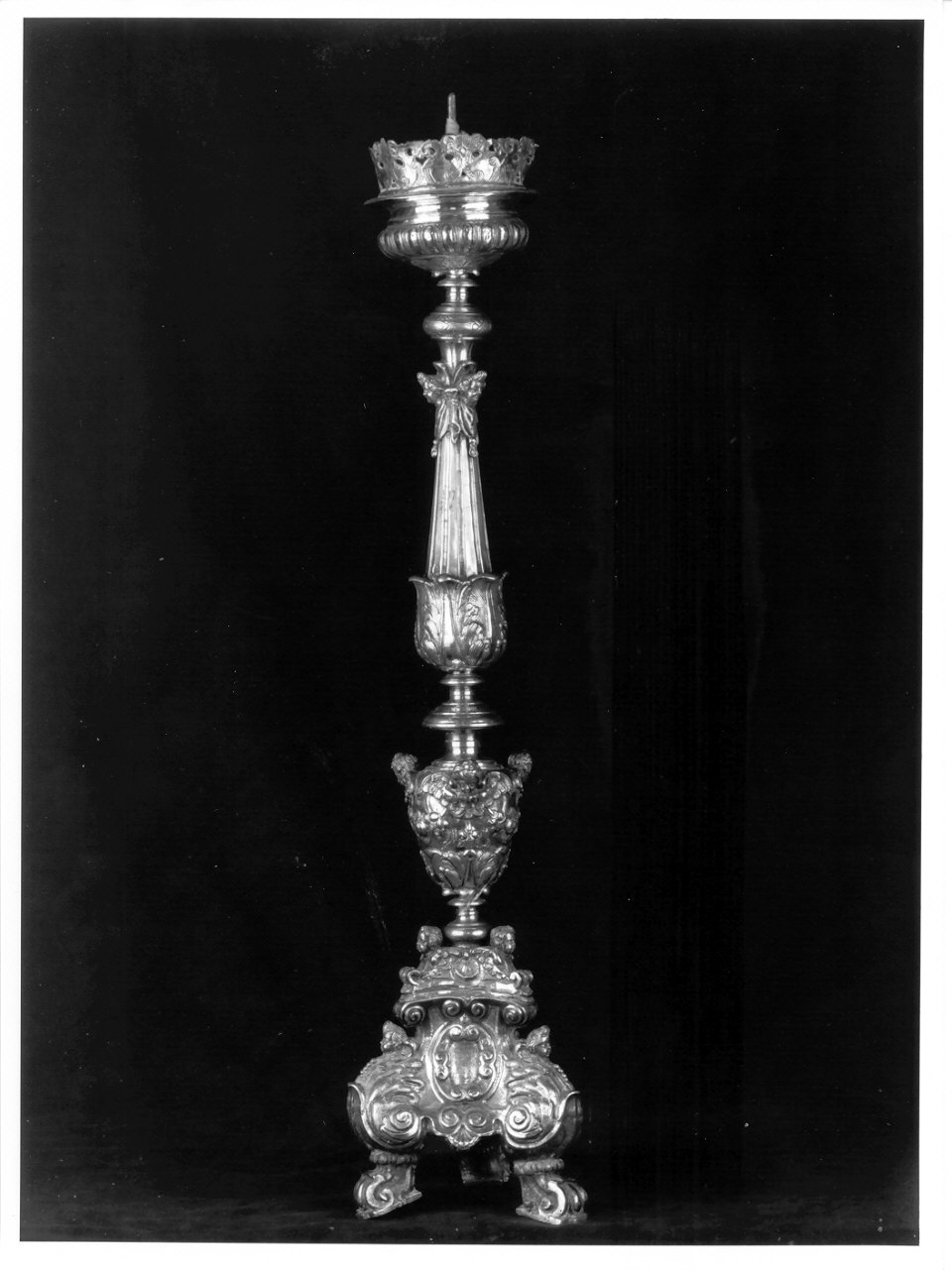 candeliere d'altare, serie - bottega napoletana (sec. XVII)