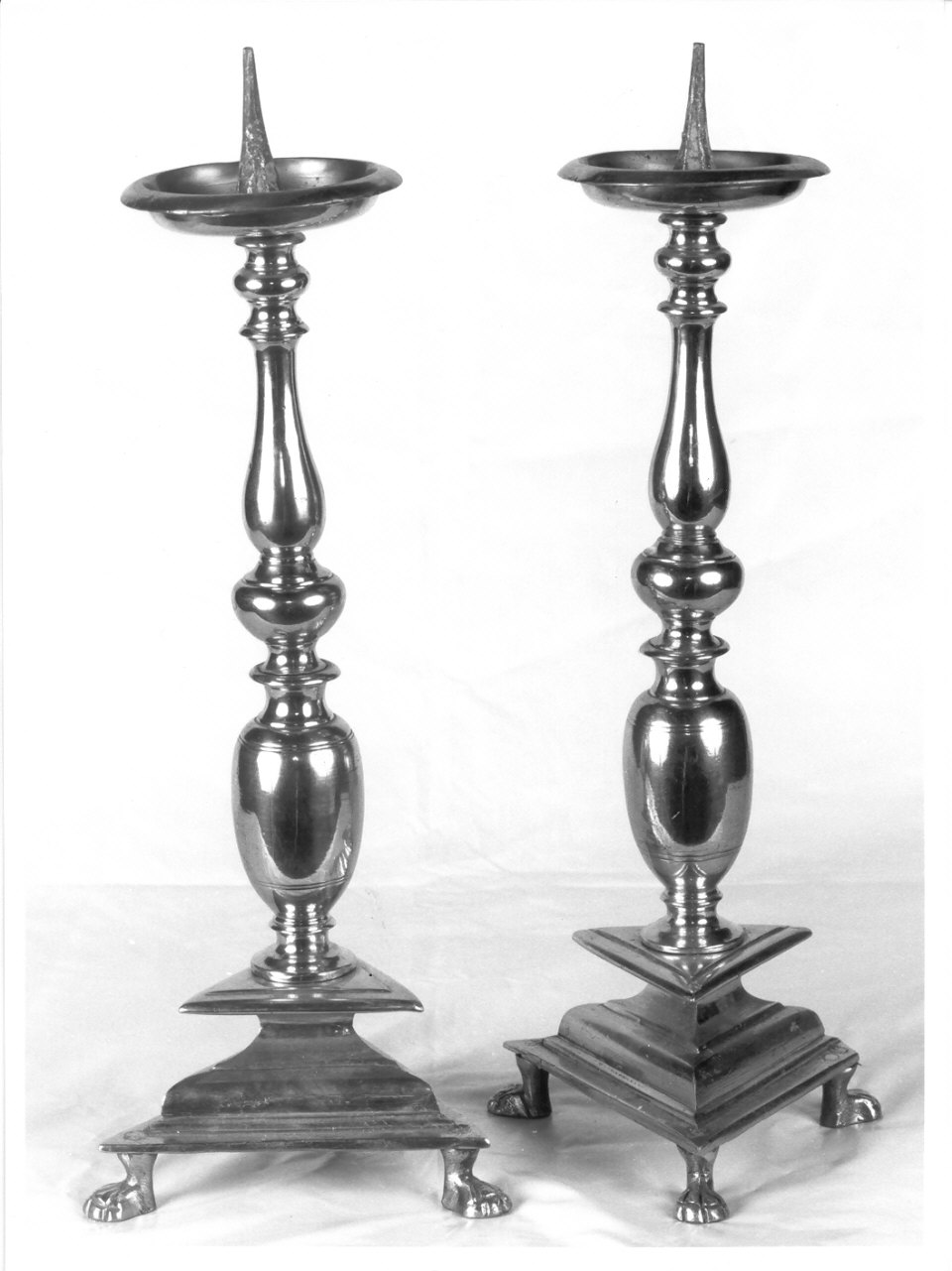 candeliere d'altare, serie - bottega lombarda (inizio sec. XIX)