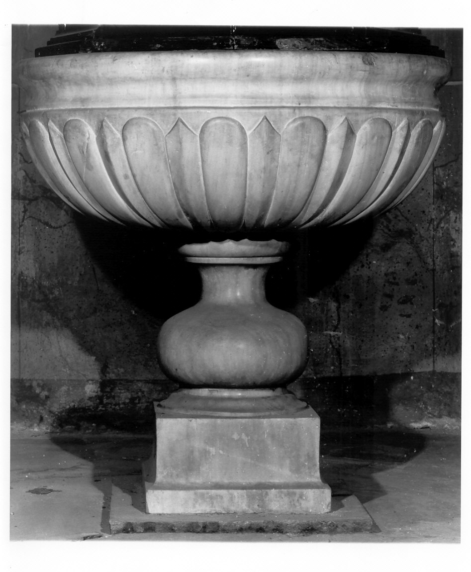 fonte battesimale, opera isolata - ambito valtellinese (seconda metà sec. XVI)