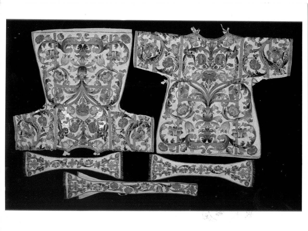 tunicella, elemento d'insieme - manifattura italiana (seconda metà sec. XVII)