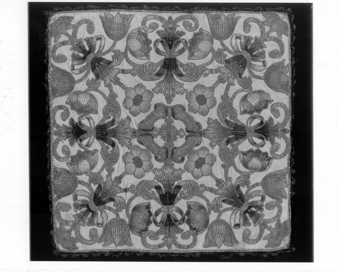 velo di calice, elemento d'insieme - manifattura italiana (seconda metà sec. XVII)