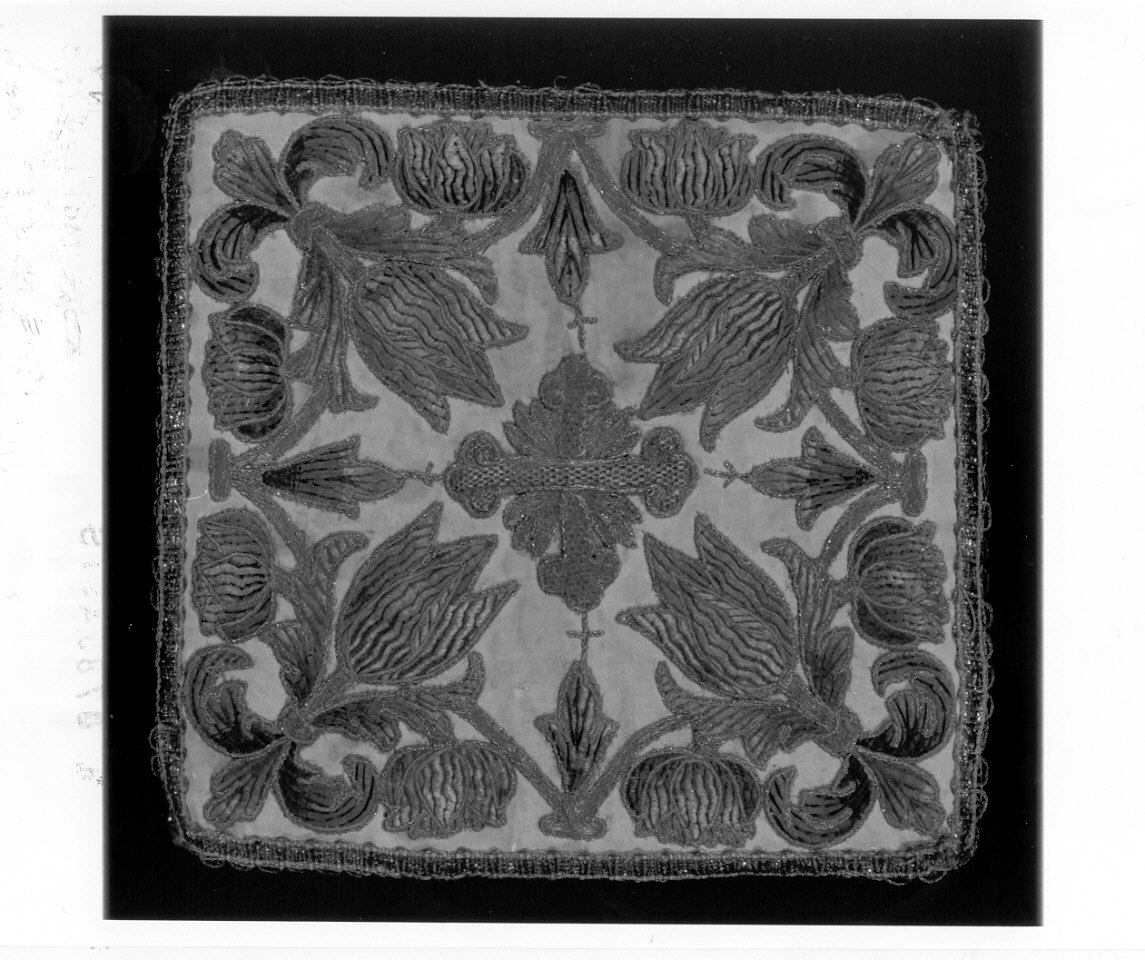 borsa del corporale, elemento d'insieme - manifattura italiana (seconda metà sec. XVII)