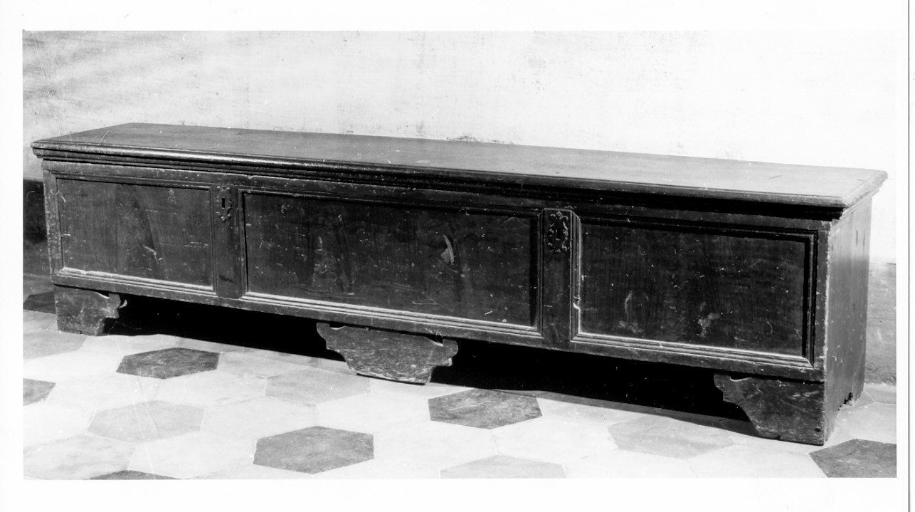 cassapanca, opera isolata - ambito lombardo (sec. XVIII)