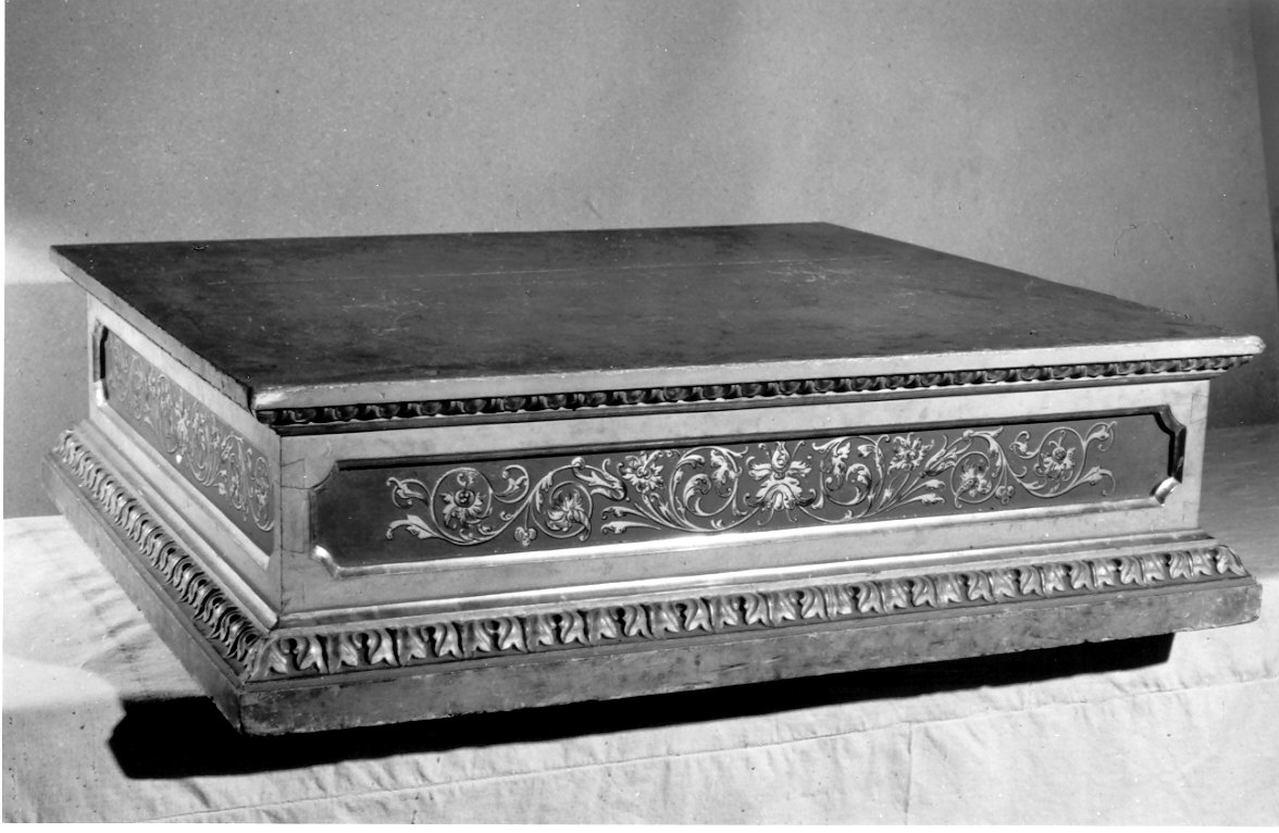 piedistallo di statua, opera isolata - ambito lombardo (sec. XIX)