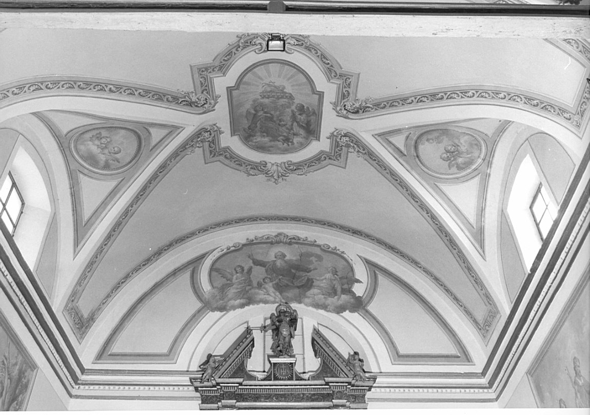 Agnus Dei tra angeli/ motivi decorativi (dipinto, elemento d'insieme) di Tagliaferri Luigi (sec. XX)