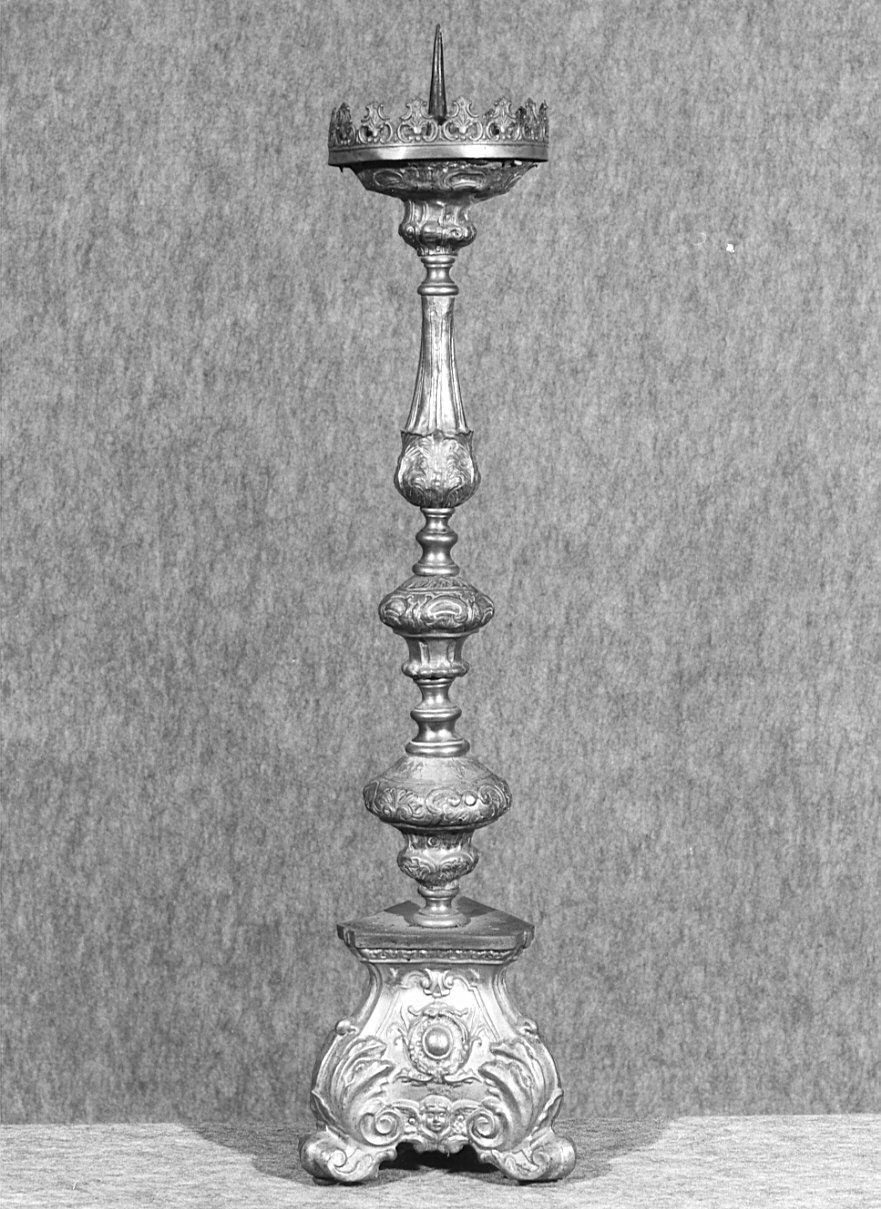 candeliere d'altare, serie - ambito lombardo (sec. XIX)