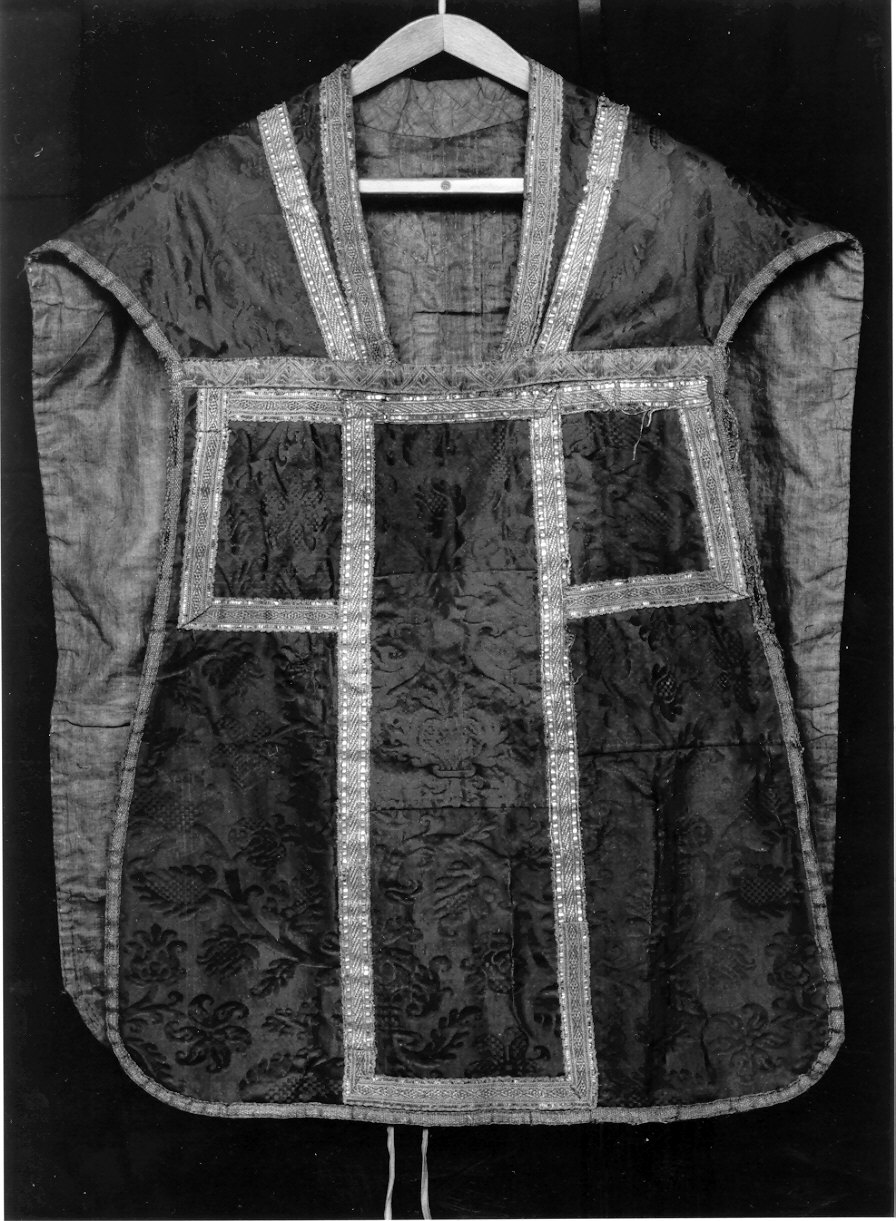 paramento liturgico, insieme - manifattura Italia settentrionale (fine/inizio secc. XVI/ XVII)