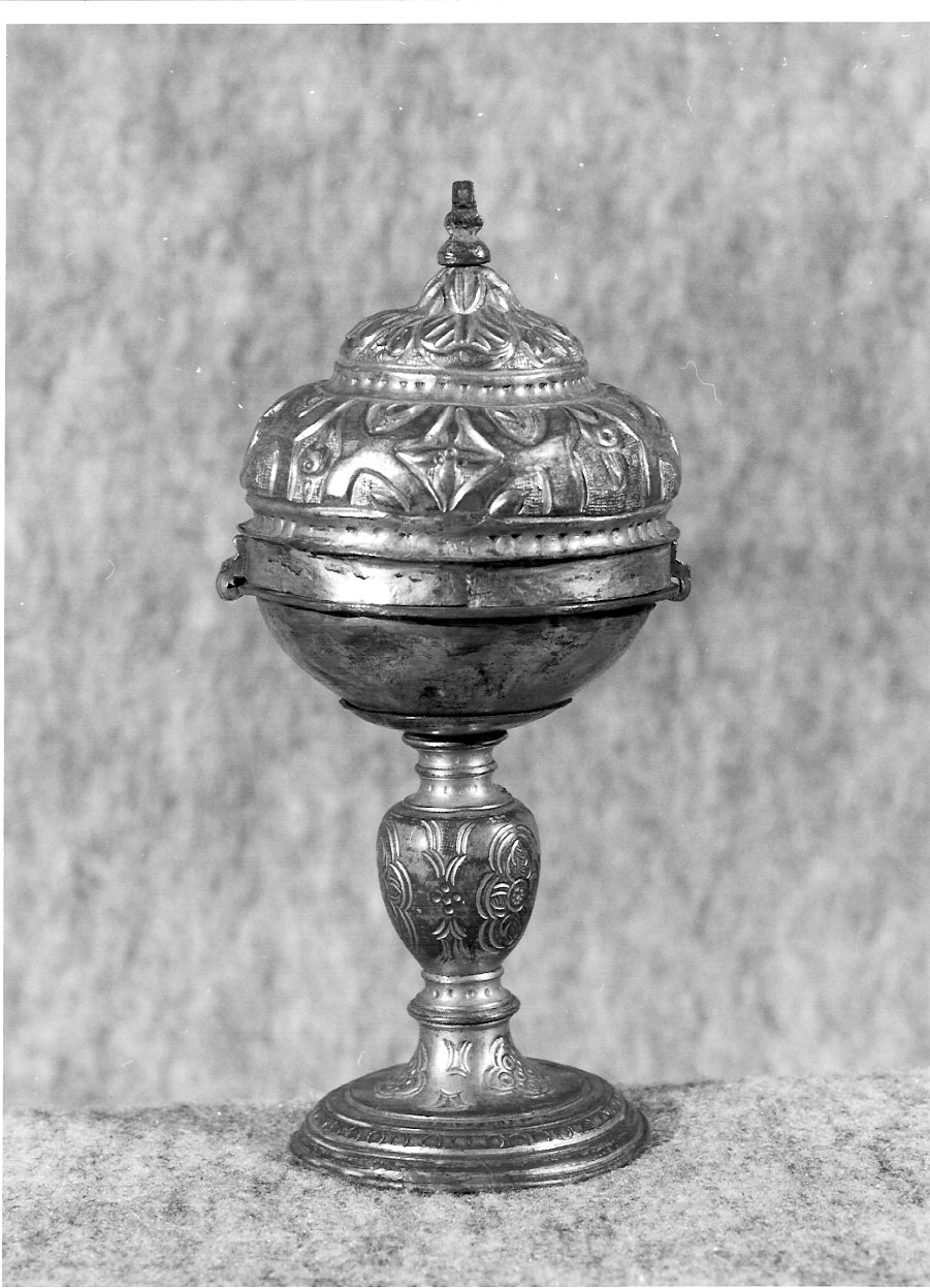 pisside, opera isolata - bottega lombarda (sec. XVII)