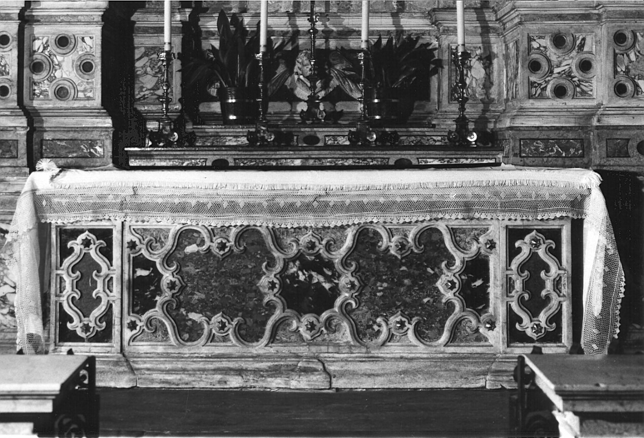 mensa d'altare, elemento d'insieme di Carra Carlo, Carra Giovanni (sec. XVII)