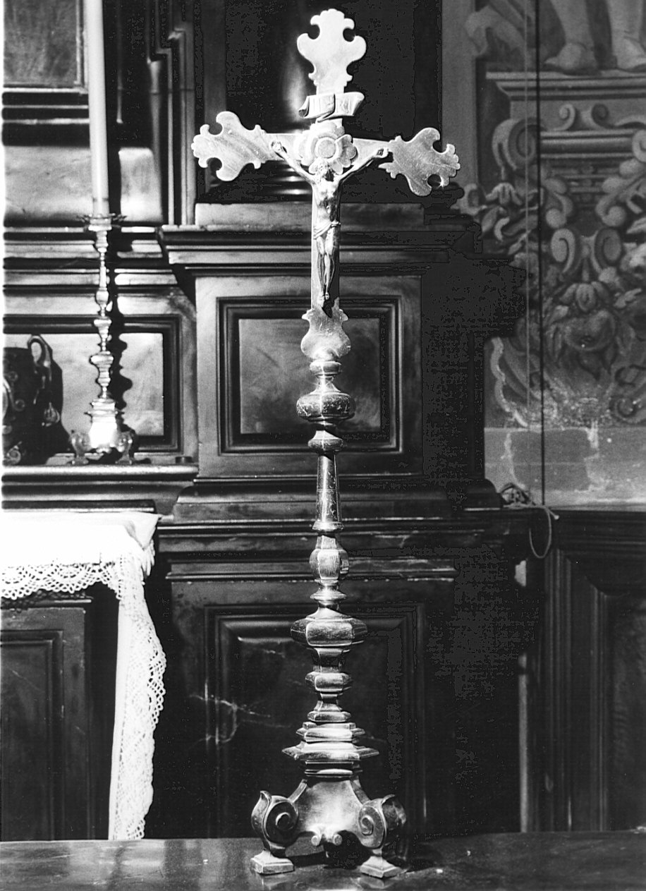 croce d'altare, opera isolata - bottega lombarda (sec. XVII, sec. XVIII)