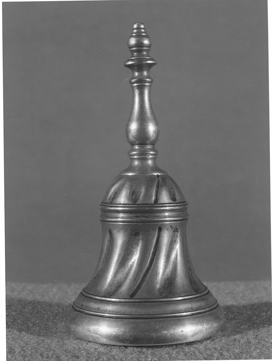 campanello d'altare, opera isolata - bottega lombarda (fine/inizio secc. XVII/ XVIII)