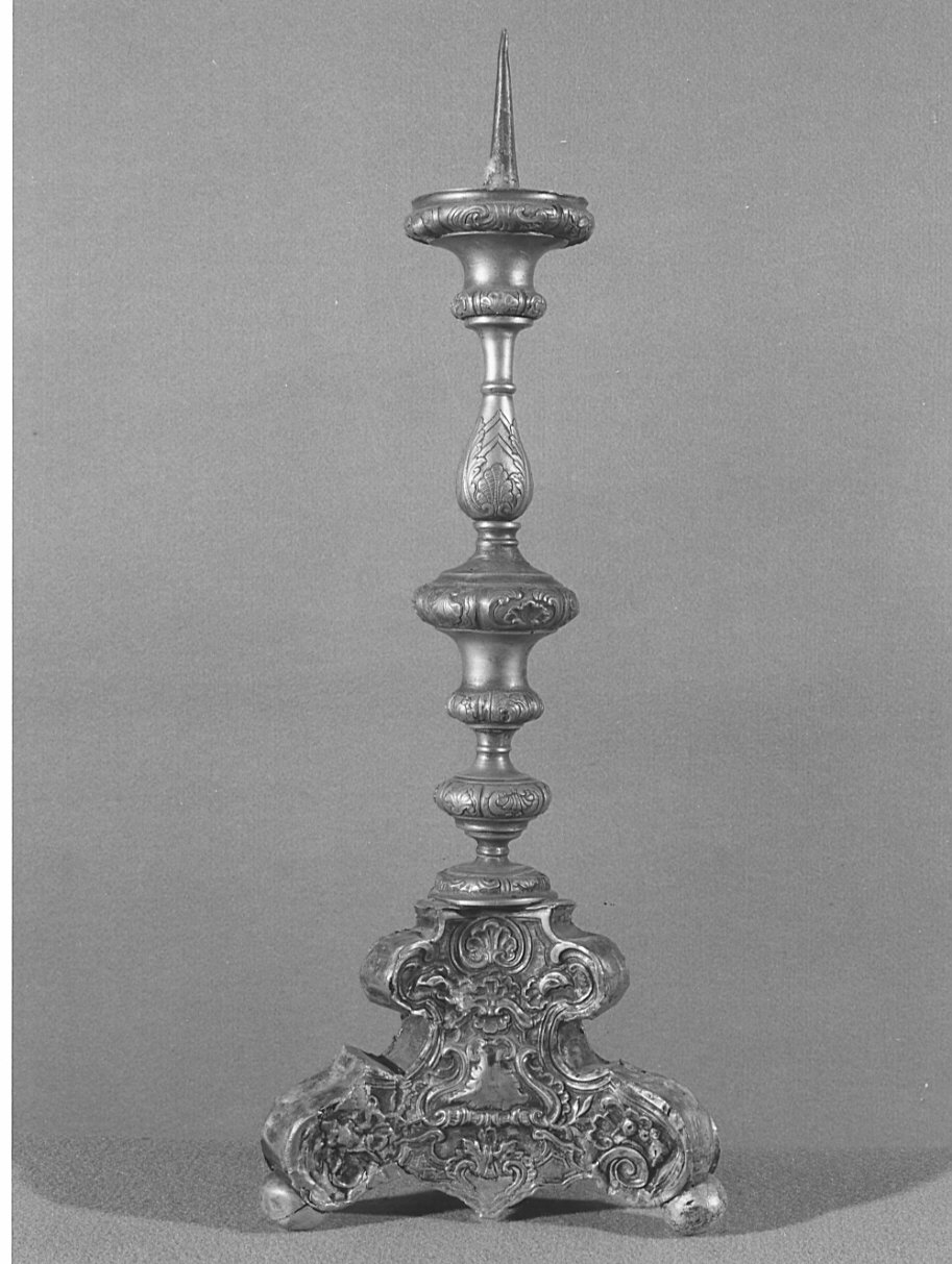 candeliere, coppia - bottega lombarda (metà sec. XVIII, sec. XIX)