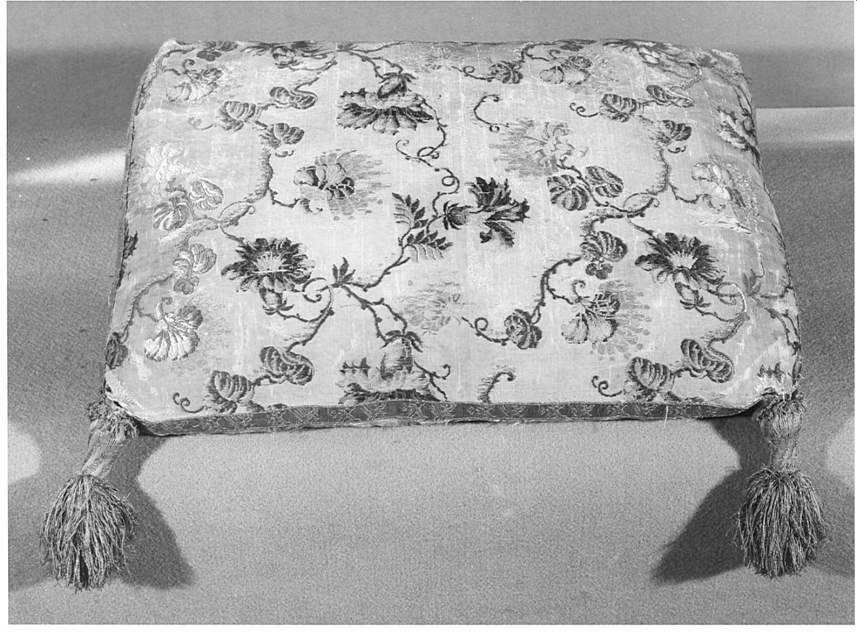 cuscino, coppia - manifattura milanese (terzo quarto sec. XVIII)