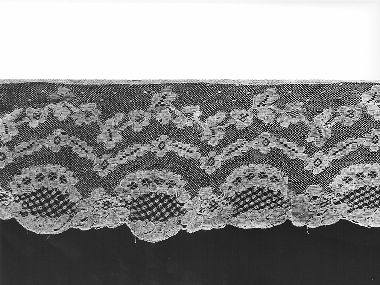 merletto, opera isolata - manifattura italiana (fine/inizio secc. XIX/ XX)