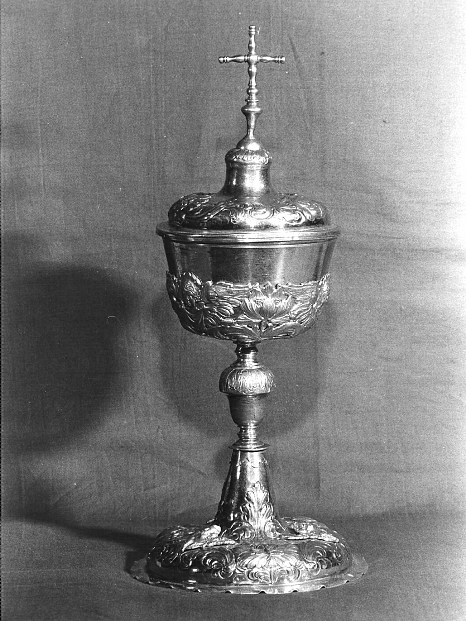 pisside, opera isolata - bottega lombarda (primo quarto sec. XVIII)