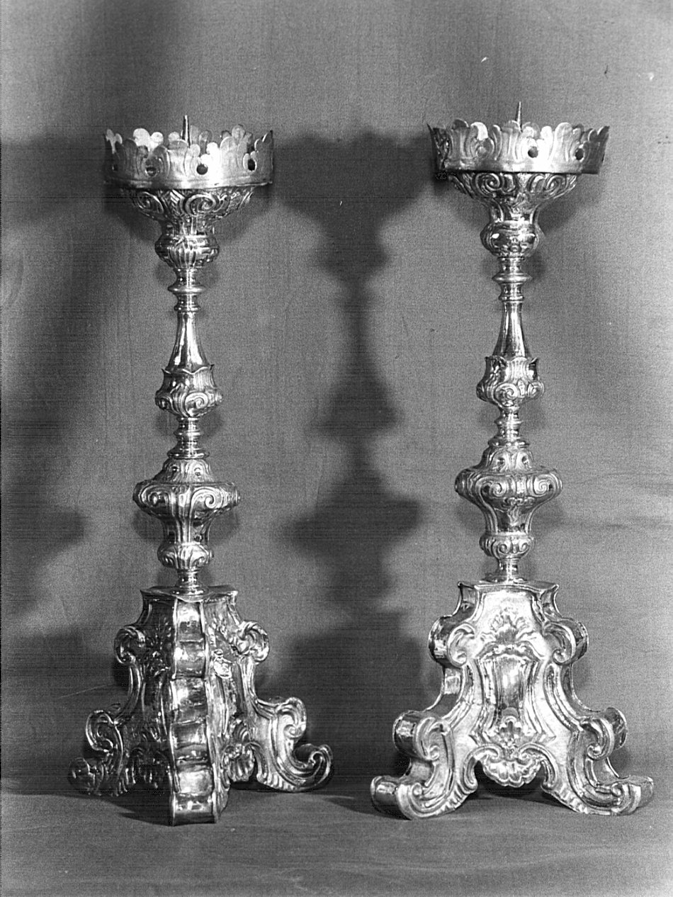 candeliere d'altare, serie - bottega lombarda (metà sec. XVIII)