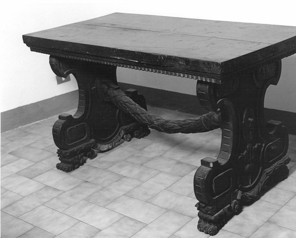 tavolo da centro, opera isolata - bottega bergamasca (prima metà sec. XVII)