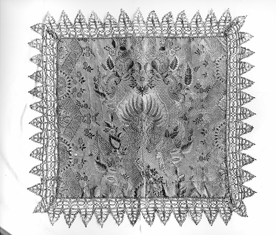 velo di calice, opera isolata - manifattura italiana (fine sec. XVII, sec. XVII)