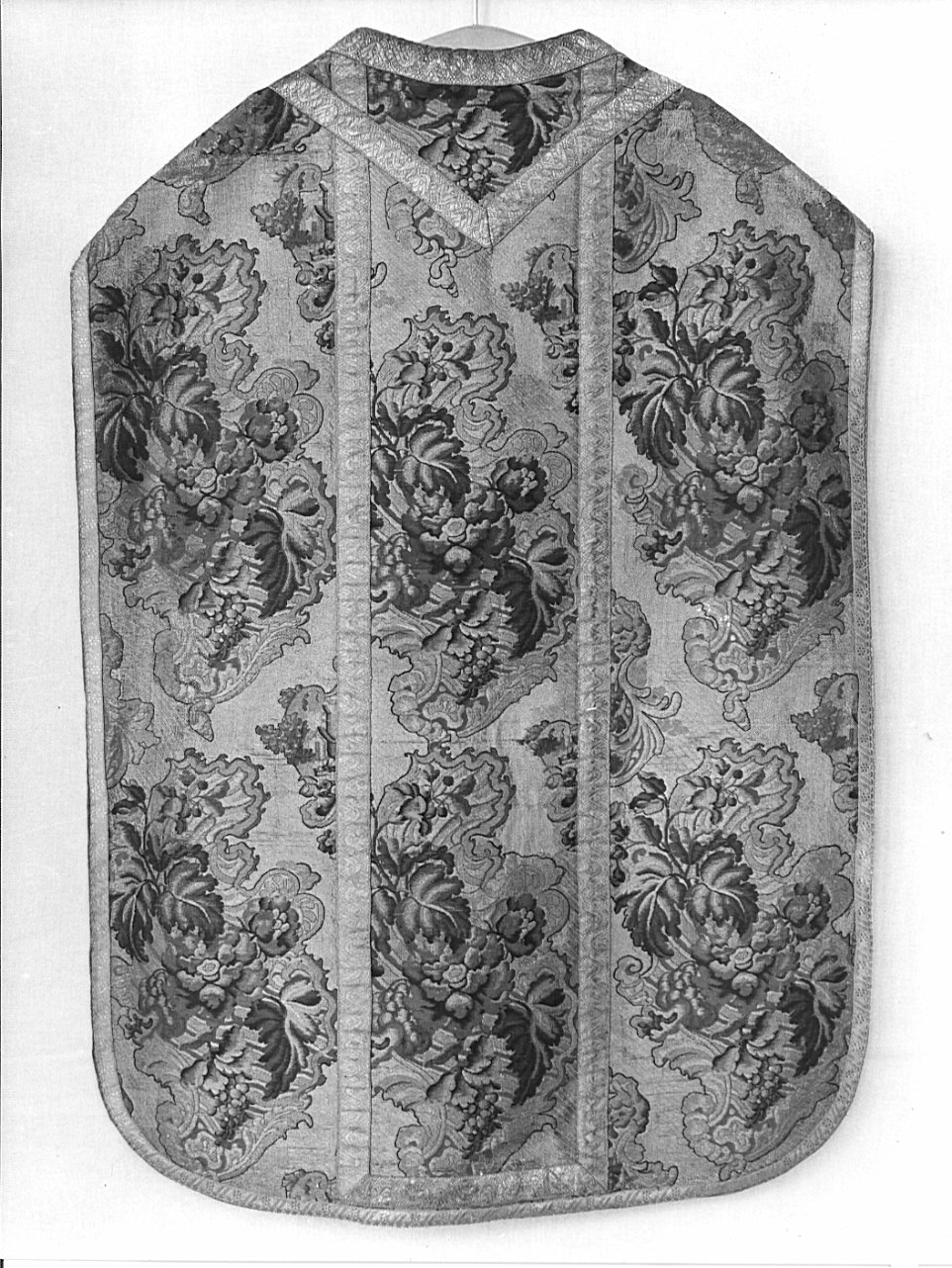 paramento liturgico, insieme - manifattura lombarda (fine sec. XVII)