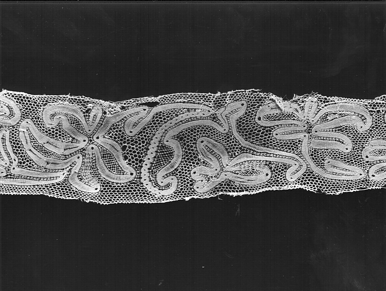 merletto, opera isolata - manifattura milanese (prima metà sec. XVIII)