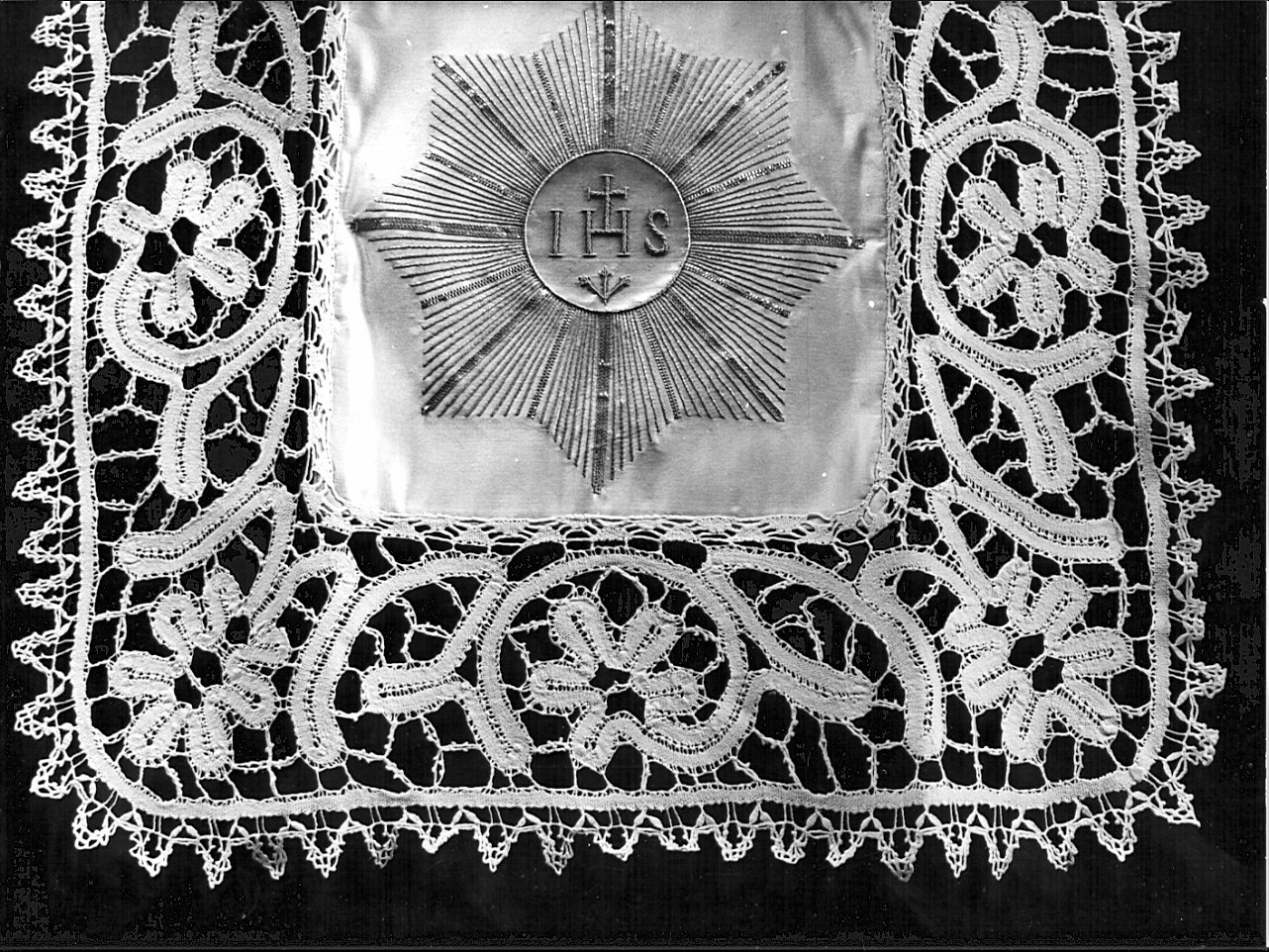 corporale, opera isolata - manifattura lombarda (seconda metà, metà sec. XIX, sec. XX)