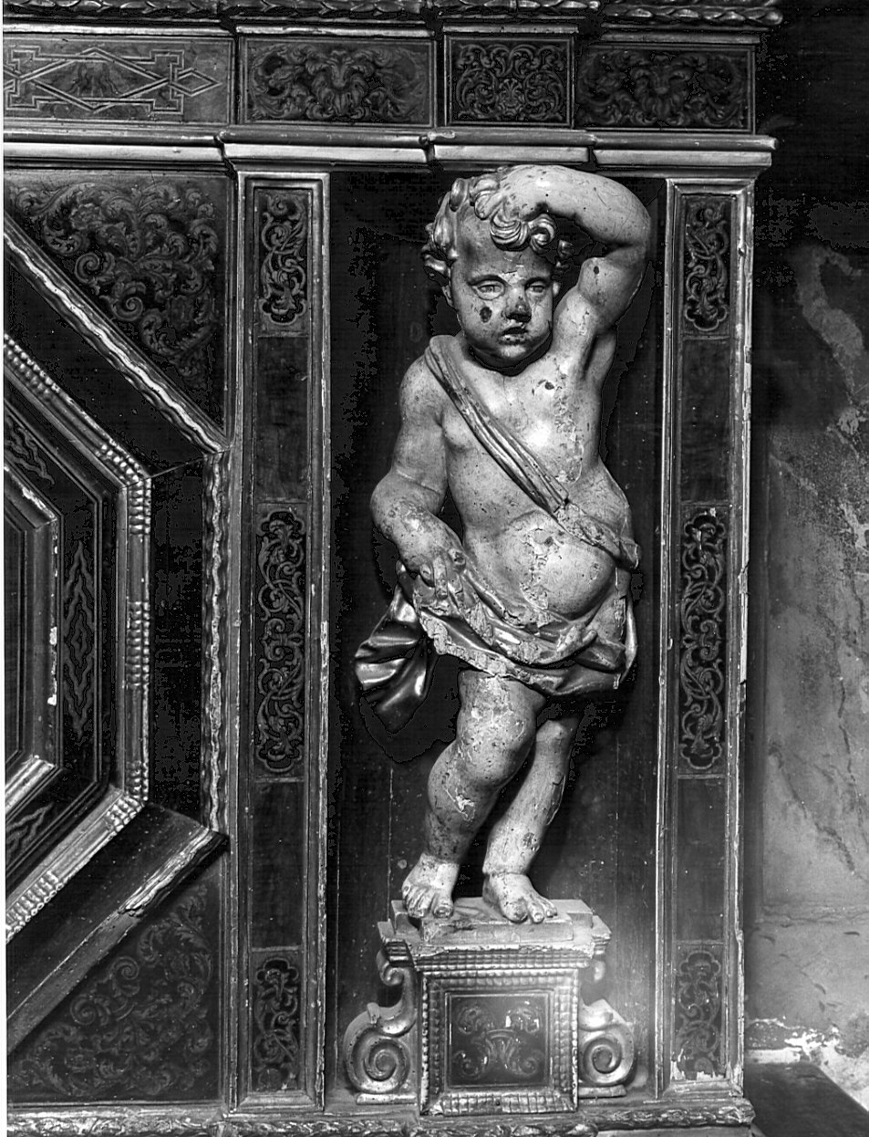putto (statua, elemento d'insieme) di Caniana Giovanni Battista (attribuito) (sec. XVII)