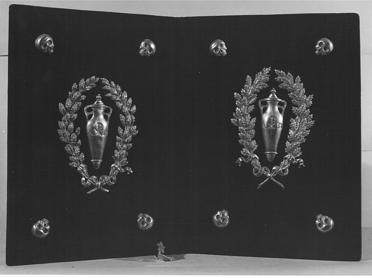 coperta di libro liturgico, opera isolata - bottega italiana (sec. XX)