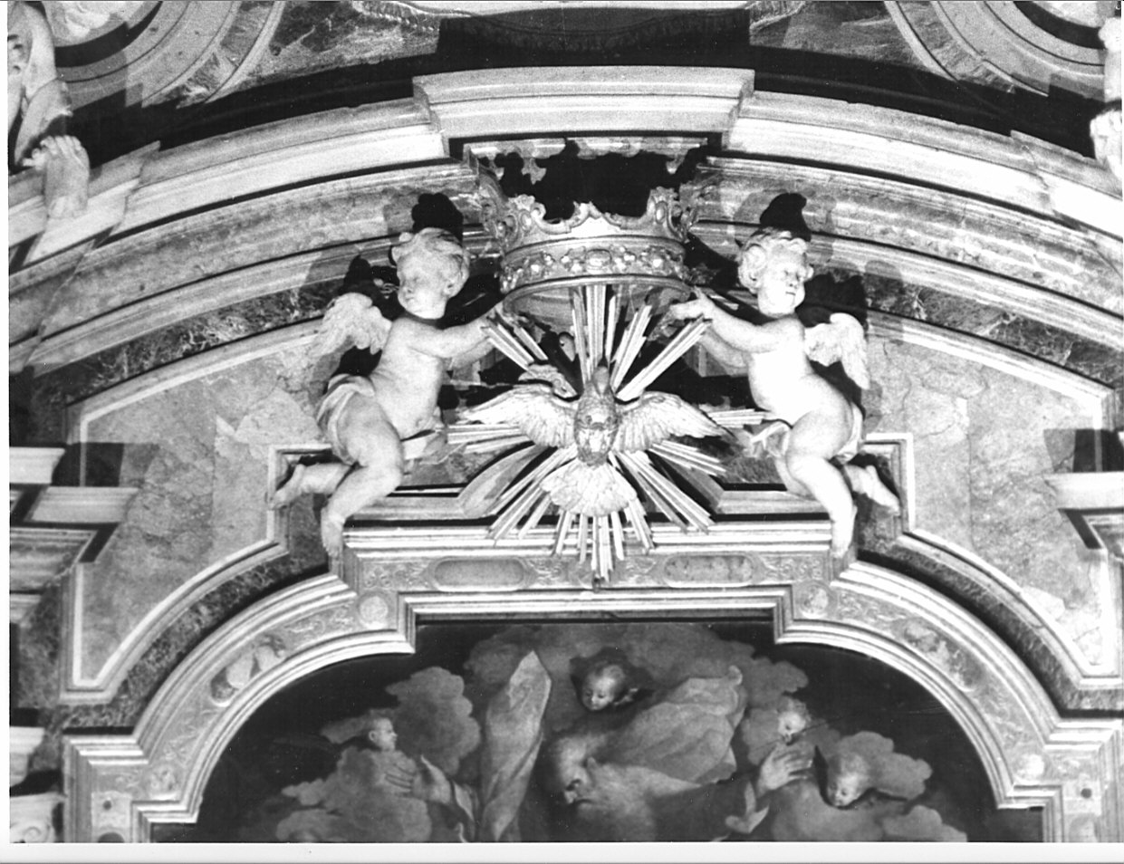 angioletti reggicorona (decorazione plastica, elemento d'insieme) di Baroncini Vincenzo (sec. XVIII)