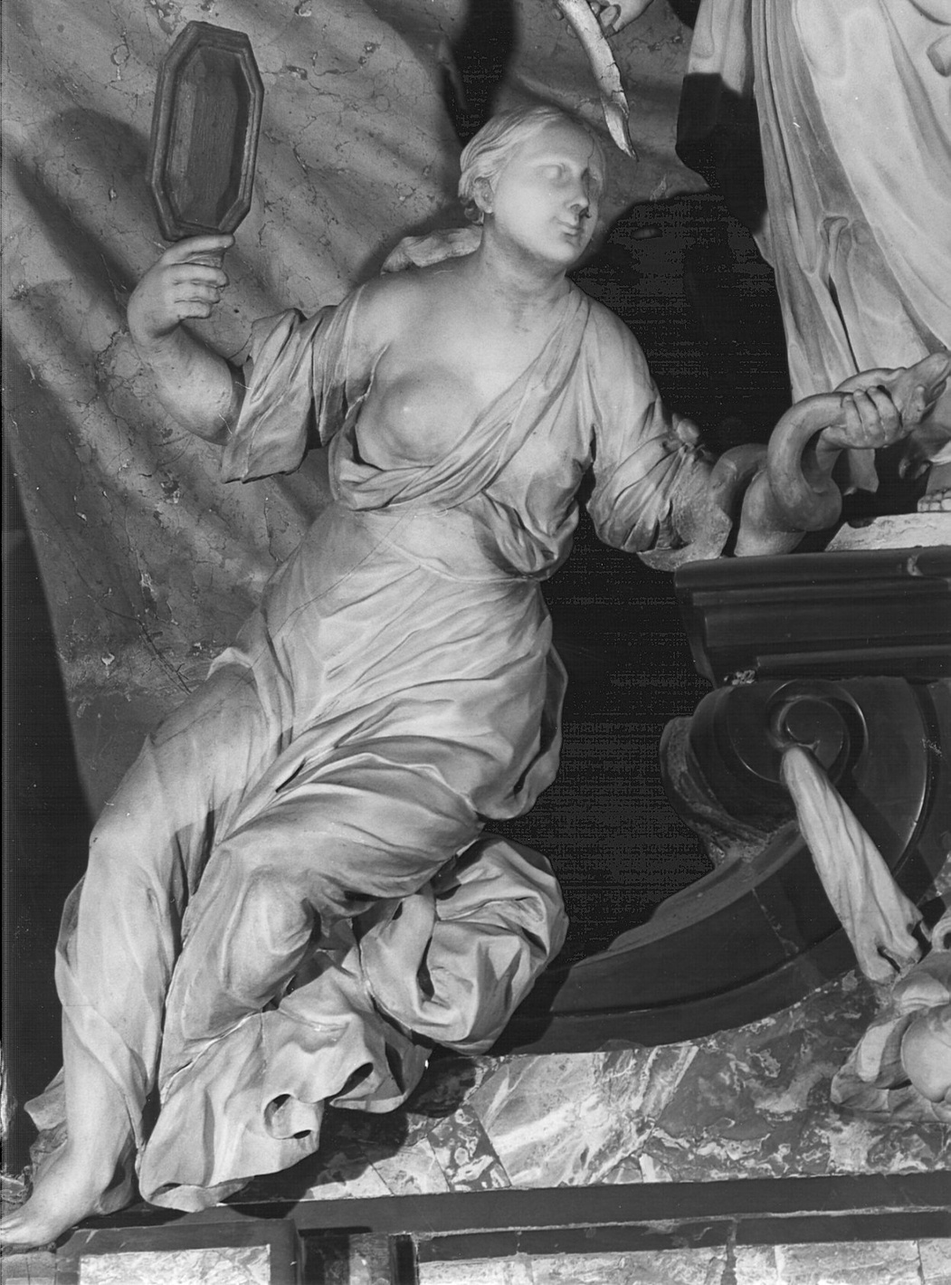 allegoria della Prudenza (scultura, elemento d'insieme) di Mazzetti Pietro (inizio sec. XVIII)
