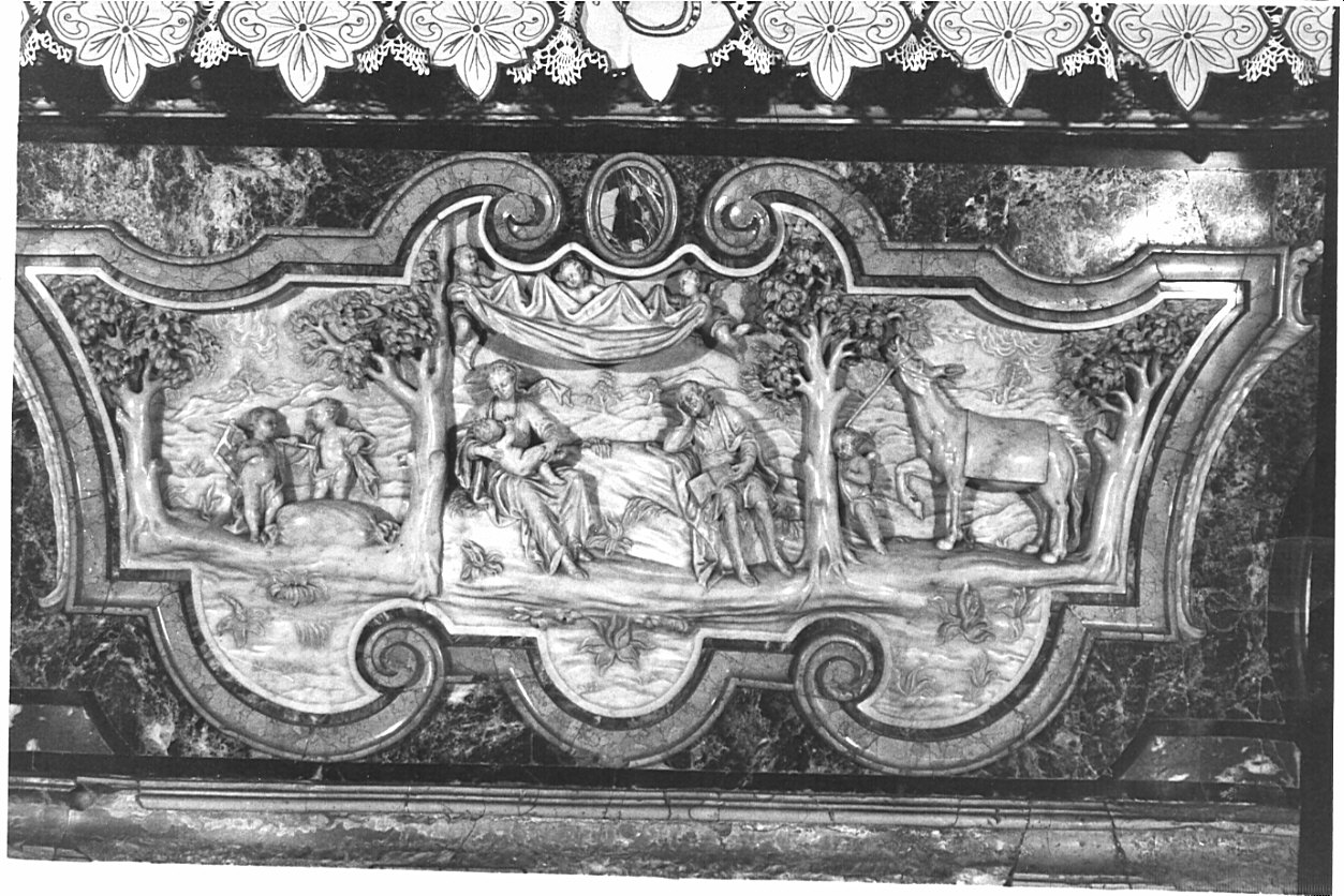 riposo nella fuga in Egitto (rilievo, elemento d'insieme) di Sanz Giovanni Antonio (metà sec. XVIII)