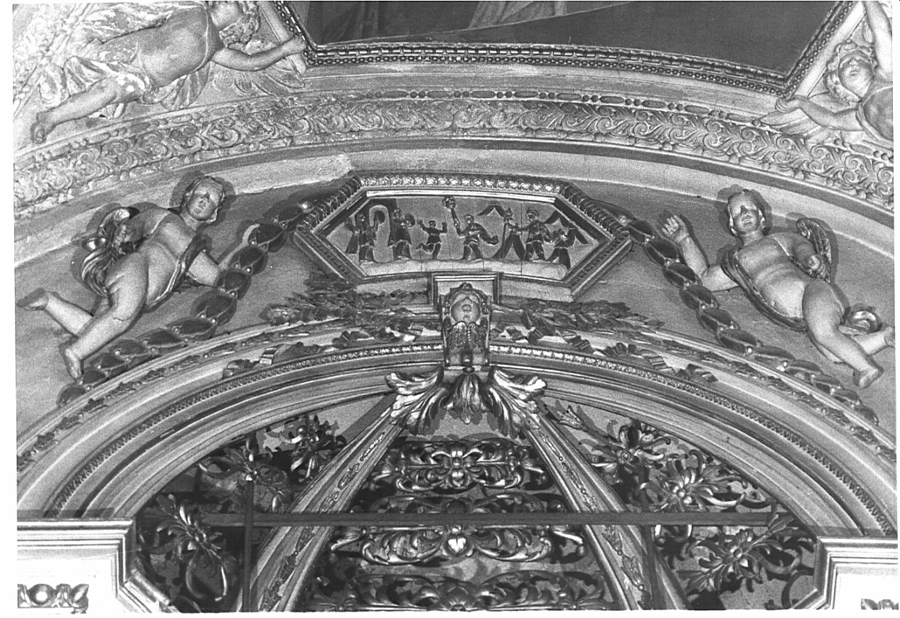 angeli reggicartiglio (rilievo, opera isolata) di Caniana Giacomo Martino (scuola) (fine sec. XVIII)