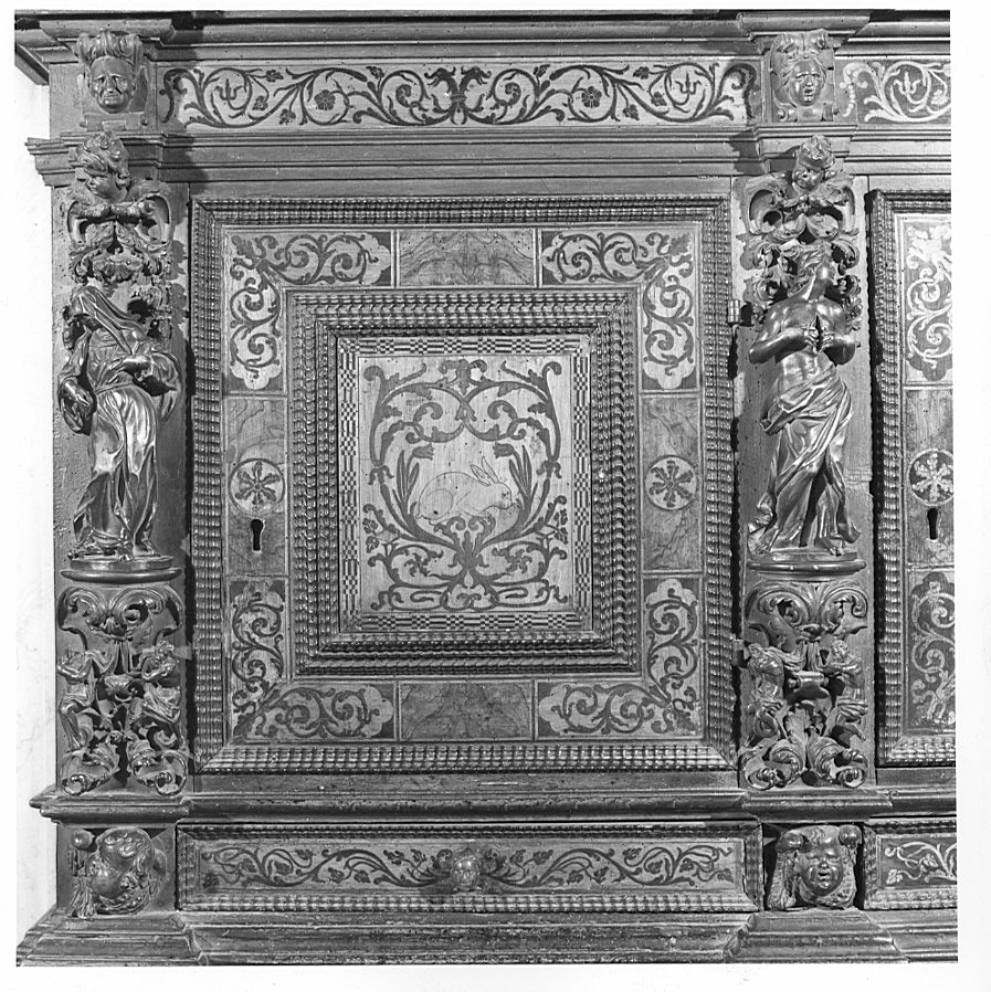 credenzina, opera isolata di Fantoni Andrea (e aiuti), Caniana Giovanni Battista (e aiuti) (secc. XVII/ XVIII)