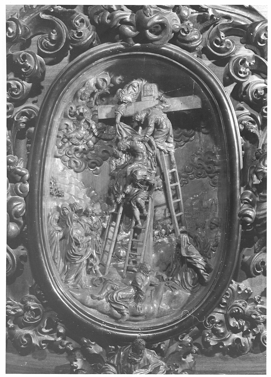 deposizione di Cristo dalla croce (decorazione plastica, elemento d'insieme) di Fantoni Andrea (secc. XVII/ XVIII)